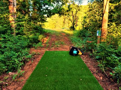 Bondi Cottage Resort, Wolf Tracks, Hole 4 Long tee pad