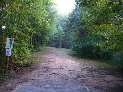 The Blockhouse Disc Golf Country Club, Main course, Hole 13 Tee pad