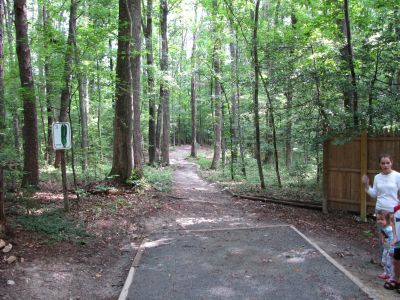 The Blockhouse Disc Golf Country Club, Main course, Hole 3 Tee pad