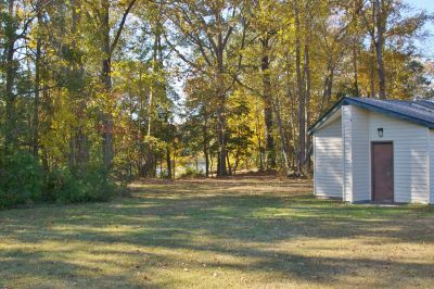 Bennett's Creek Park, Bennett's Creek Disc Golf Course, Hole 4 Short tee pad