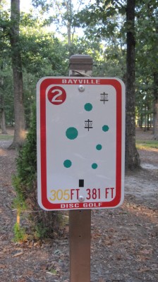 Bayville Park, Main course, Hole 2 Hole sign