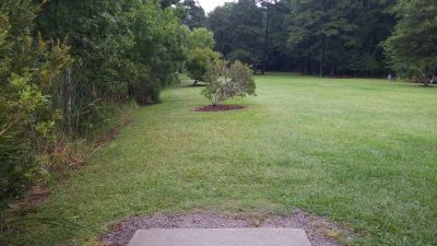 Munden Point, Main course, Hole 9 Short tee pad