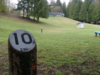 Van Zee Park, Main course, Hole 10 Tee pad