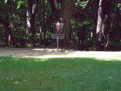 Grand Woods Park, Main course, Hole 3 Short approach