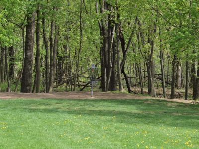 Grand Woods Park, Main course, Hole 4 Short approach