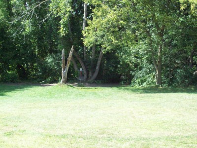 Grand Woods Park, Main course, Hole 1 Midrange approach