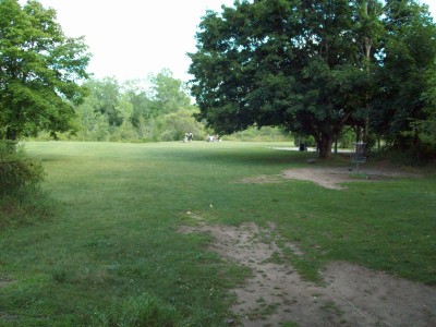 Grand Woods Park, Main course, Hole 11 Short approach