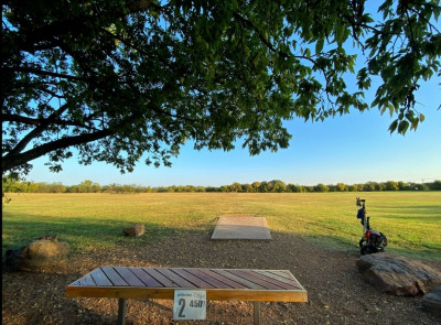 Griffin Park, Main course, Hole 2 Tee pad