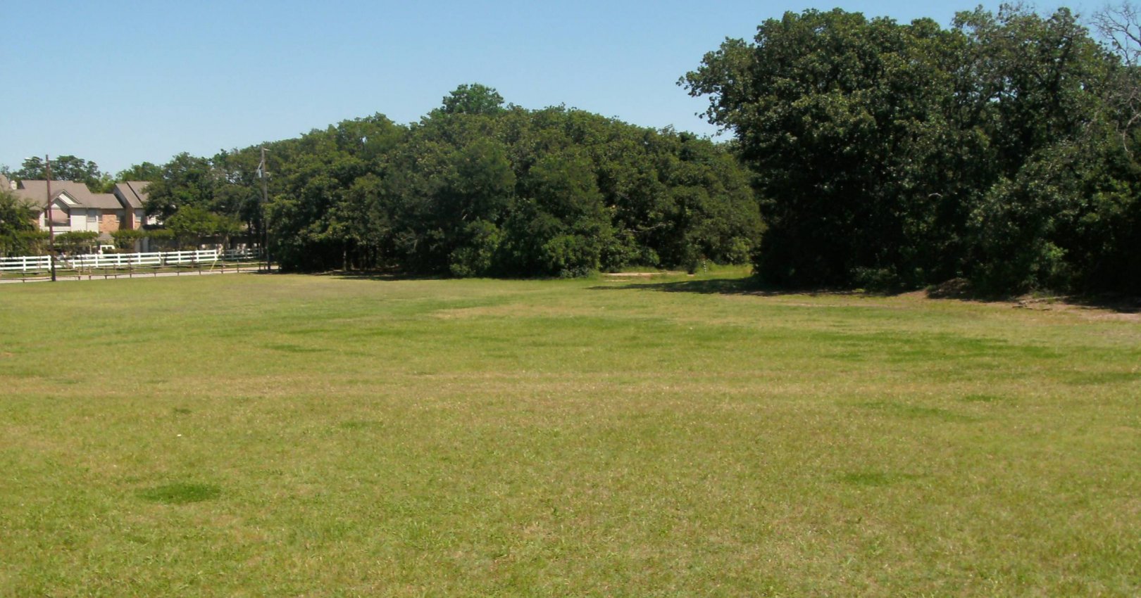 Hole 1 • Veteran's Park (Arlington, TX) Disc Golf Courses Disc Golf