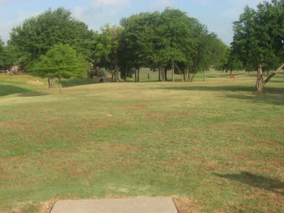 Lenard L. Woods Park, Main course, Hole 3 Tee pad