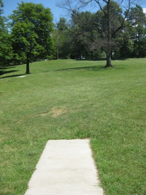 Lake Shore Park, Main course, Hole 17 Middle tee pad