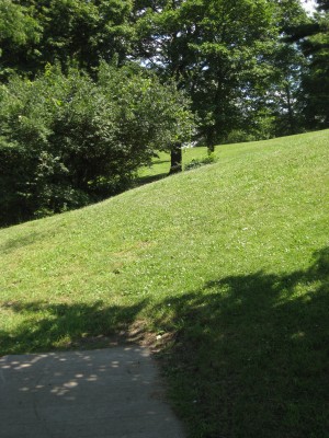 Lake Shore Park, Main course, Hole 2 Middle tee pad