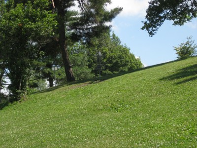 Lake Shore Park, Main course, Hole 1 Midrange approach