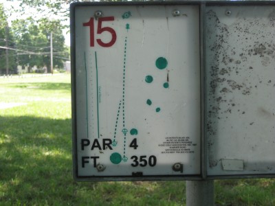 Lake Shore Park, Main course, Hole 15 Hole sign