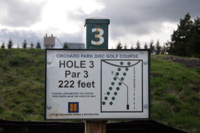 Orchard Park, Main course, Hole 3 Hole sign