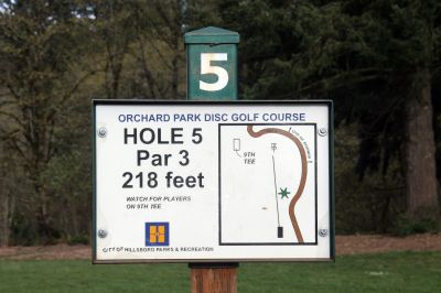 Orchard Park, Main course, Hole 5 Hole sign