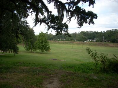 Springhill Hobbit, Main course, Hole 1 Tee pad