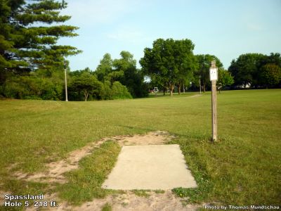 Spassland, Main course, Hole 5 Tee pad