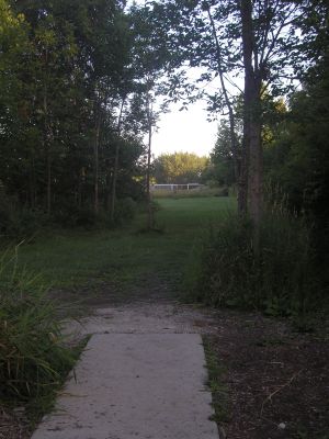 University of Wisconsin Parkside, East - NO LONGER AVAILABLE, Hole 5 Short tee pad