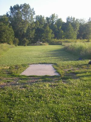 University of Wisconsin Parkside, East - NO LONGER AVAILABLE, Hole 4 Short tee pad