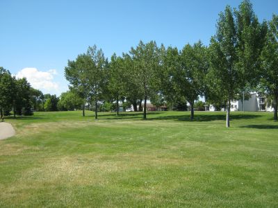 Nicholas Sheran Park, Main course, Hole 16 Middle tee pad