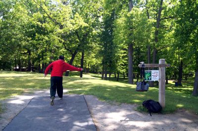 Mohawk DGC, Main course, Hole 1 Short tee pad