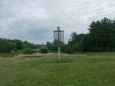 Riverview Park, Main course & extended course, Hole 6 Putt