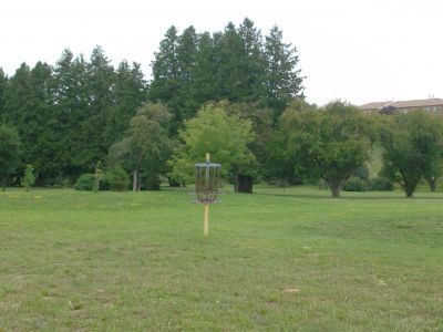 Riverview Park, Main course & extended course, Hole 8 Putt