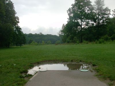 V.A. Barrie Park, Main course, Hole 3 Tee pad