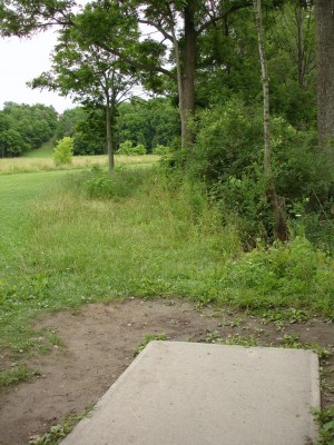 V.A. Barrie Park, Main course, Hole 3 Tee pad