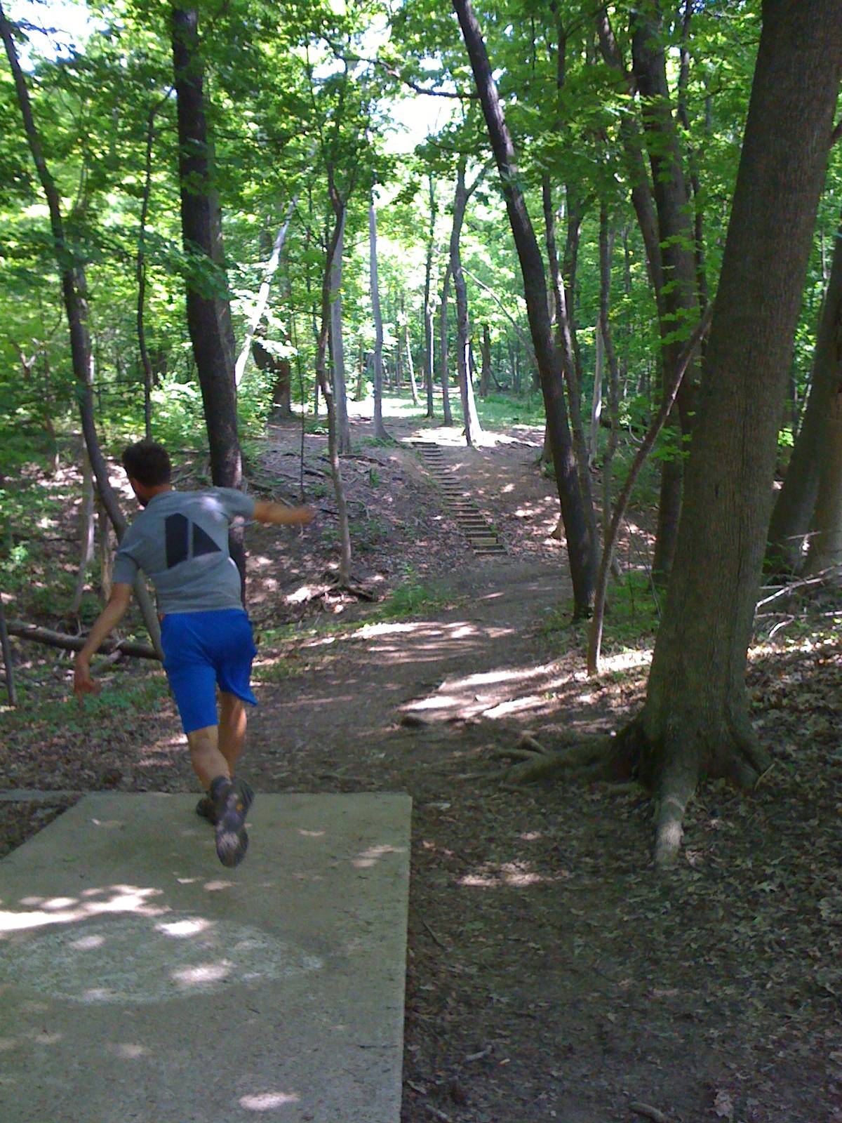 Hole 18 • Highland Park (Joliet, IL) Disc Golf Courses Disc Golf Scene