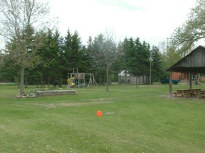 Farmview, Main course, Hole 18 Short tee pad