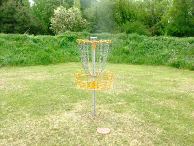 Farmview, Main course, Hole 17 Short tee pad