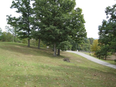 Little Creek Park, Main course, Hole 1 Midrange approach