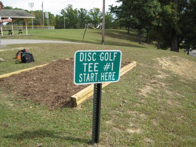 Little Creek Park, Main course, Hole 1 Hole sign