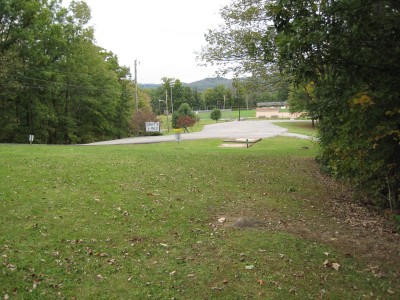 Little Creek Park, Main course, Hole 8 Midrange approach