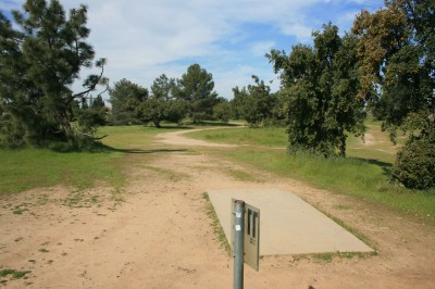 Woodward Legacy DGC, Main course, Hole 11 Short tee pad