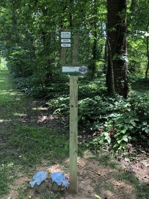 BlueGill, Main course, Hole 2 Hole sign