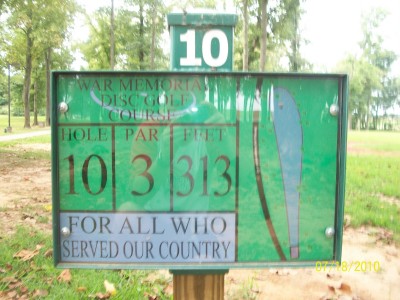 War Memorial Park, Main course, Hole 10 Hole sign