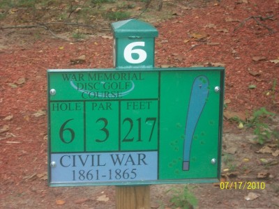 War Memorial Park, Main course, Hole 6 Hole sign