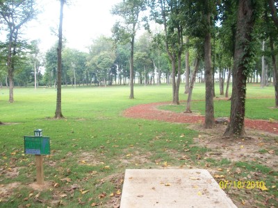 War Memorial Park, Main course, Hole 11 Tee pad