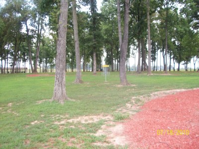 War Memorial Park, Main course, Hole 11 Short approach