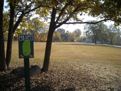 Wabash City Park, Main course, Hole 15 Tee pad