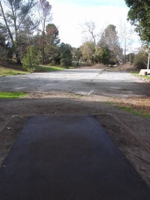 Parque De La Raza, Main course, Hole 8 Tee pad