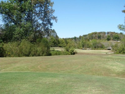 Old English Golf Course, Main course, Hole 9 Tee pad