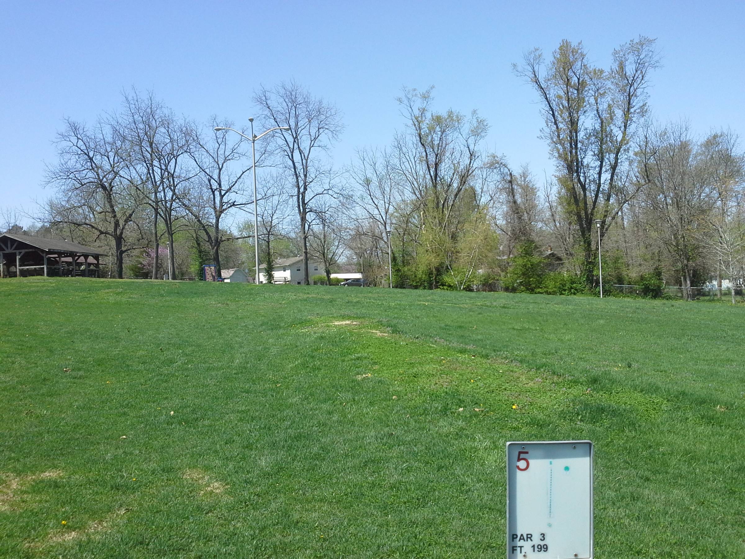 Hole 5 • Roberts Park (Cabool, MO) Disc Golf Courses Disc Golf Scene