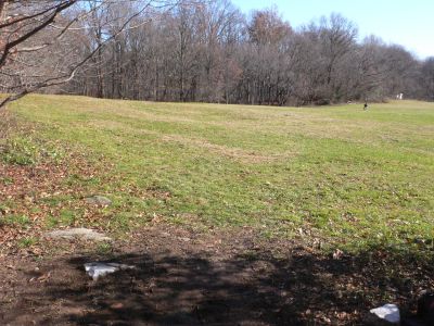 Veterans Memorial Park, Main course, Hole 1 Long tee pad