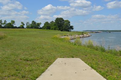 Paradise Point, Woodhenge, Hole 16 Tee pad