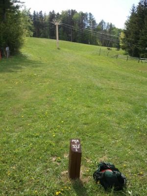 Bosquet DGC, Main course, Hole 1 Tee pad