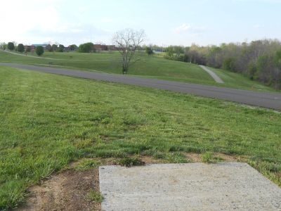 Herb Botts Memorial Park, Indian Mound DGC, Hole 9 Tee pad